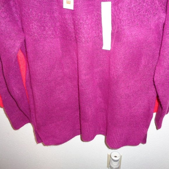 Evri Plus Size Crewneck Pointelle Sweaters Size 1X NWT Bundle of 2 - Picture 9 of 11